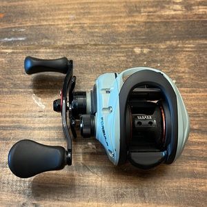 Bass Pro Left Hand Baitcasting Reel